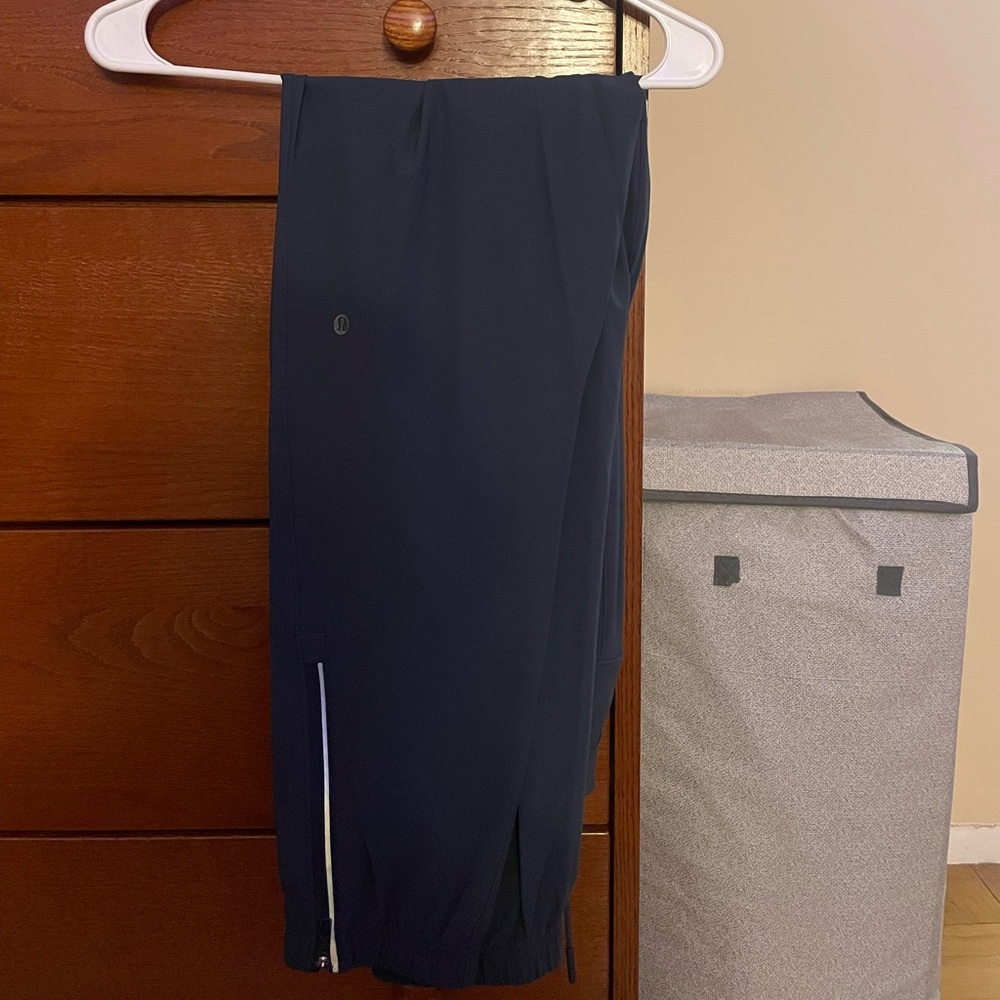 Men’s Lululemon Joggers size Medium
